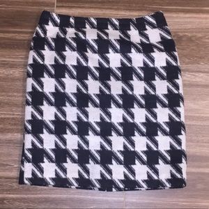 Amanda & Chelsea mini skirt